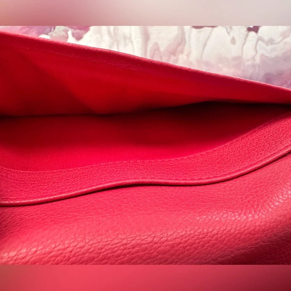 Chanel Bifold (EUC; Pink)